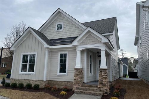 100 Creek Ln, Suffolk, VA, 23435-1870 | Card Image