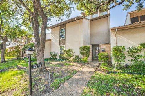 9232 Firelog Lane, Dallas, TX, 75243 | Card Image