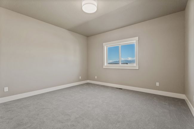 Unfurnished room with carpet flooring and baseboards | Image 28