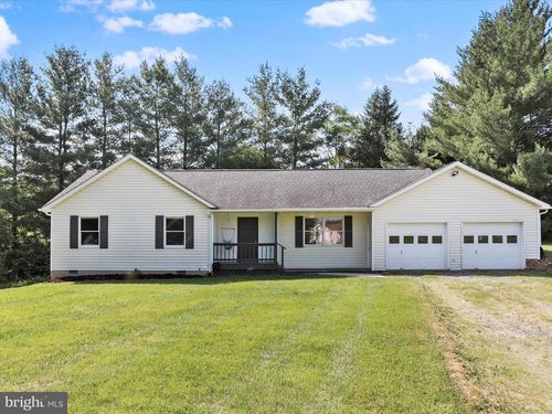 184 Massanutten Dr, EDINBURG, VA, 22824-3021 | Card Image