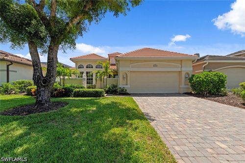 28741 Megan Dr, BONITA SPRINGS, FL, 34135-6887 | Card Image