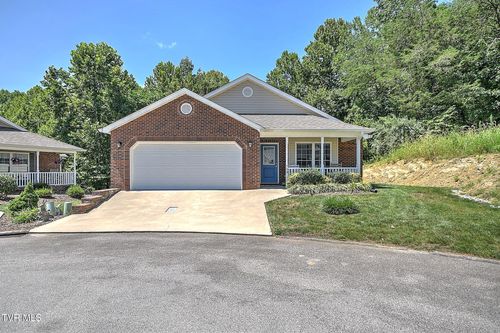 708 Willowcrest Pl, Kingsport, TN, 37660-8525 | Card Image