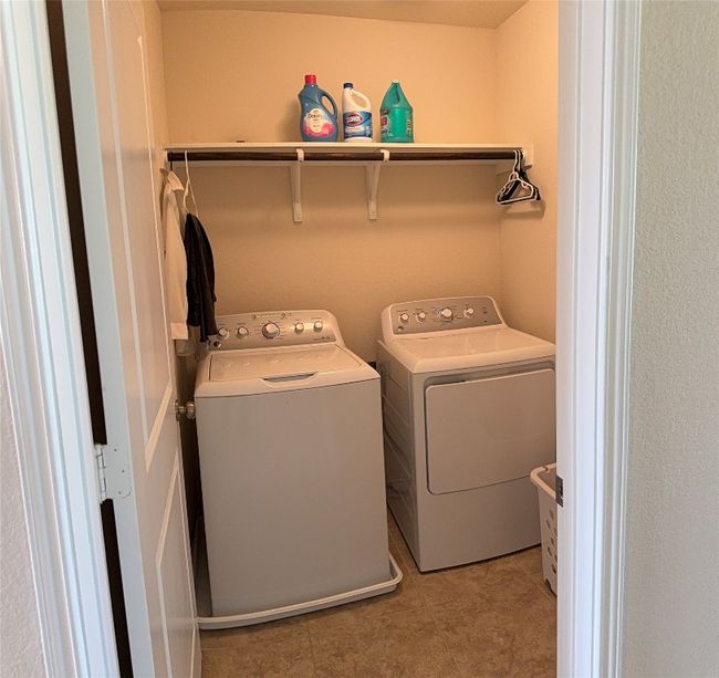 37E - 352 Circle Way, House other with 3 bedrooms, 3 bathrooms and 2 parking in Jarrell TX | Image 21