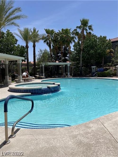 1212-950 Seven Hills Dr, Henderson, NV, 89052-4305 | Card Image