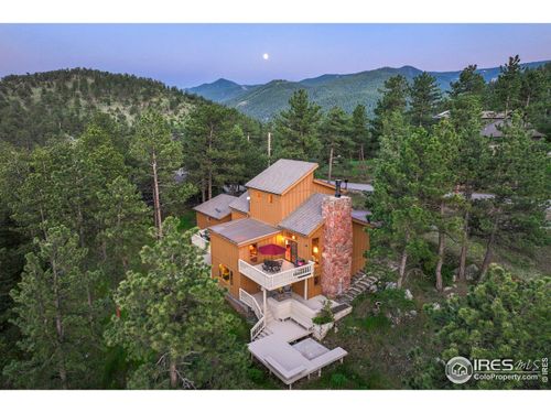 207 Kelly Rd E, Boulder, CO, 80302-9670 | Card Image