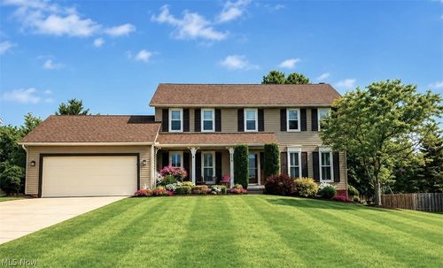 1658 Chestnut Trail Dr, Twinsburg, OH, 44087-2826 | Card Image