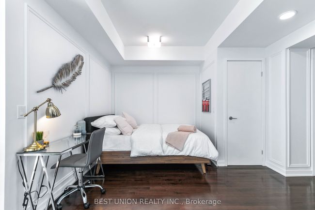 6406 - 14 York St, Condo with 2 bedrooms, 1 bathrooms and 1 parking in Toronto ON | Image 9