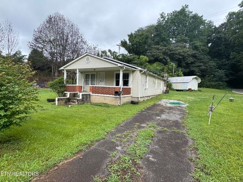 10108 Petros Hwy, Oliver Springs, TN, 37840-3908 | Card Image