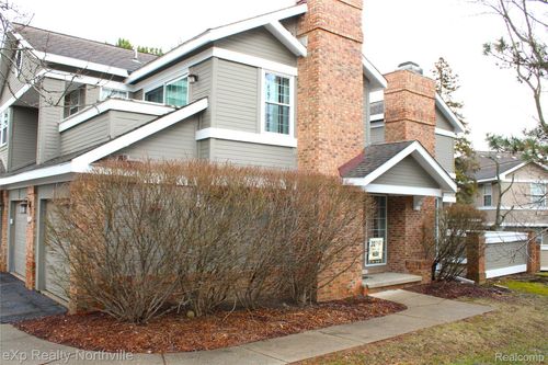 1-6651 Hearthside Ct, West Bloomfield, MI, 48322-3448 | Card Image