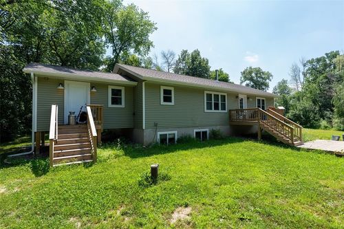 3262 90th St, Chippewa Falls, WI, 54729-5766 | Card Image