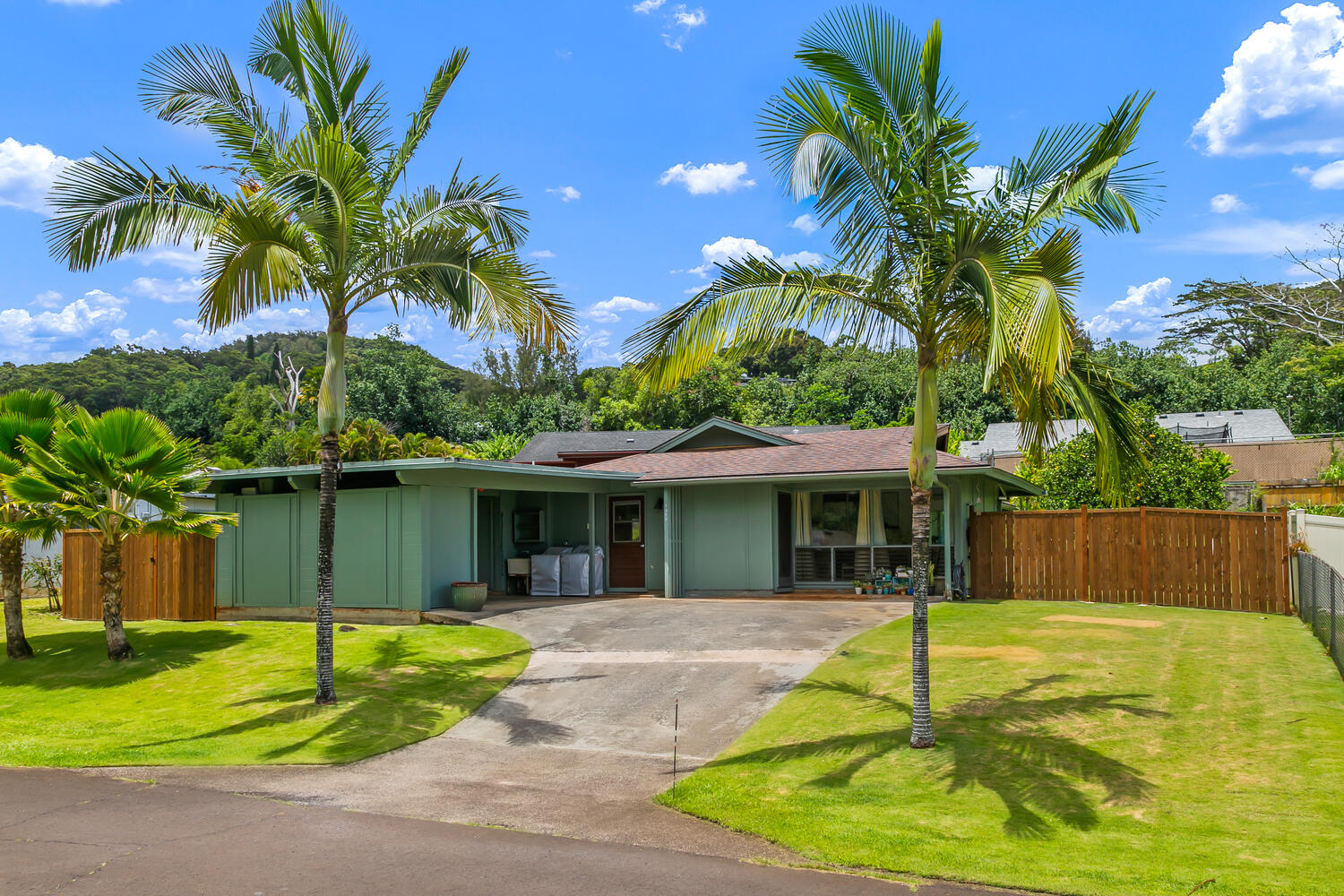 Ehako St, Kalaheo, HI 96741