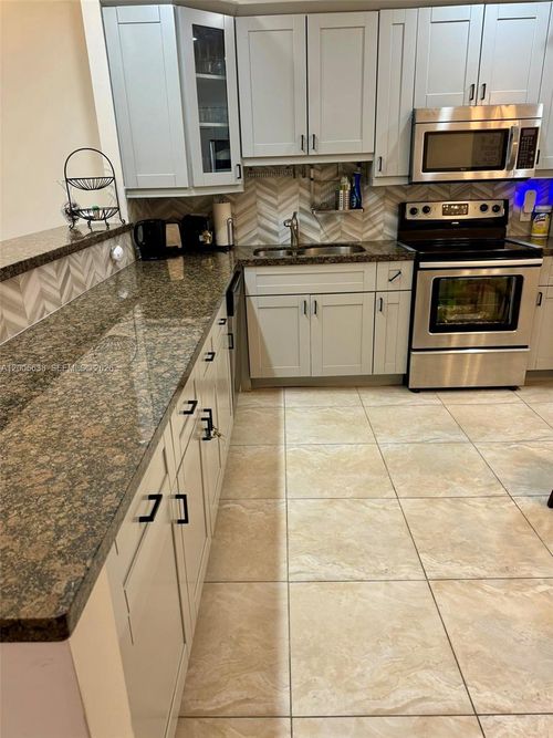 l12-3725 S Ocean Dr, Hollywood, FL, 33019-2982 | Card Image