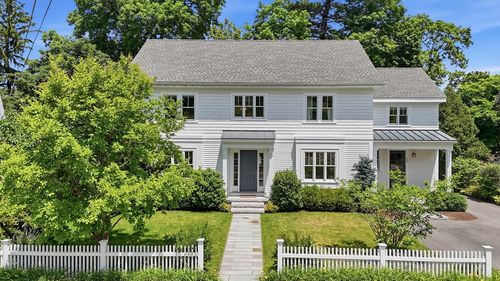 25 Stow St, Concord, MA, 01742-2416 | Card Image