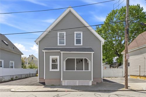 35 Lawrence St, Providence, RI, 02909-4535 | Card Image