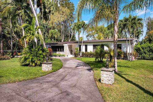 8735 Sw 118th St, Miami, FL, 33176-4339 | Card Image