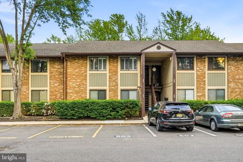 392-115 E Kings Hwy, MAPLE SHADE, NJ, 08052-3487 | Card Image