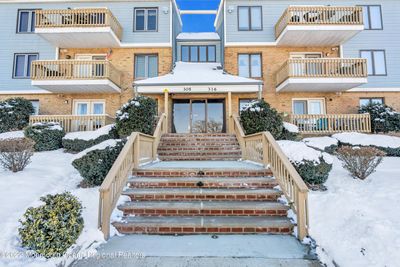 315 - 315 Peach Street, Condo with 2 bedrooms, 2 bathrooms and 1 parking in Avenel NJ | Image 1