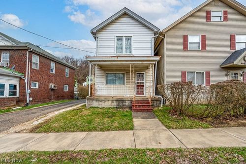 1055 Ambrose Ave, East Liverpool, OH, 43920-4120 | Card Image
