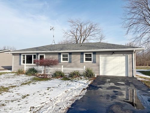 520 Eastview Dr, North Baltimore, OH, 45872-1235 | Card Image