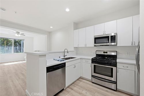 1096-1801 E Katella Ave, Anaheim, CA, 92805-6637 | Card Image