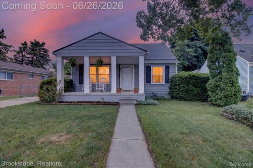 764 Adams St, Plymouth, MI, 48170-1258 | Card Image
