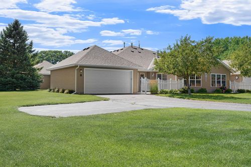 b-2100 Oak Tree Lane, Austin, MN, 55912 | Card Image