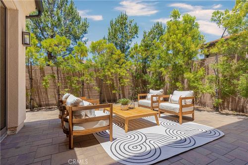 125 Della, Irvine, CA, 92602-1867 | Card Image