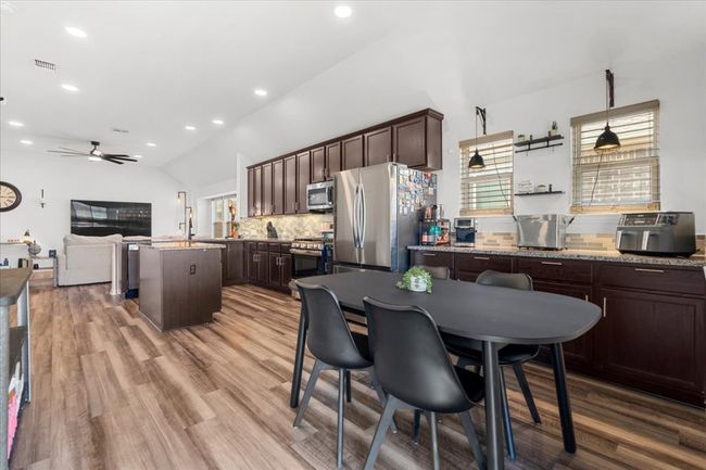 227 Biscayne Bay Bnd, House other with 3 bedrooms, 2 bathrooms and 4 parking in Kyle TX | Image 18