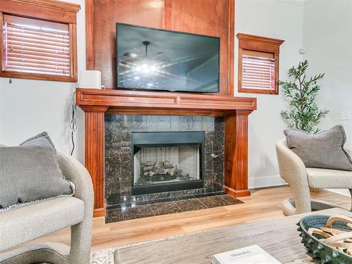 12401 Sw 7th St, Yukon, OK, 73099-6143 | Card Image