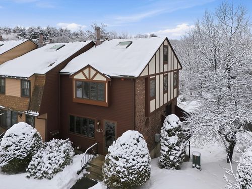 23a-23 Scotty Hollow Dr, North Chelmsford, MA, 01863 | Card Image