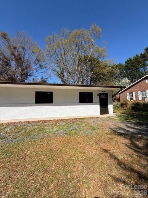 902 8th Avenue Sw, Conover, NC, 28613 | Card Image