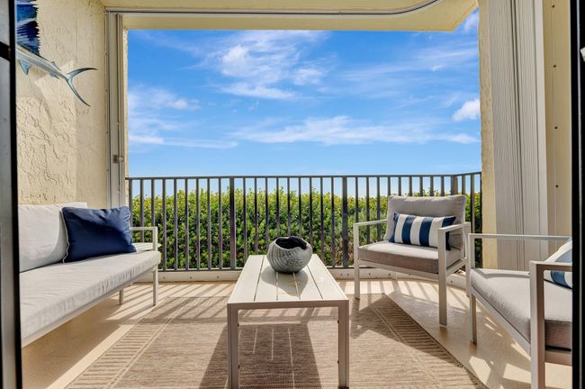 APT-215 - 7420 S Ocean Dr, Condo with 2 bedrooms, 2 bathrooms and null parking in Jensen Beach FL | Image 22