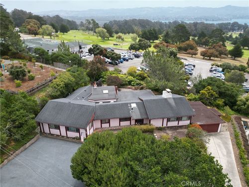 140 Kern Ave, Morro Bay, CA, 93442-2807 | Card Image