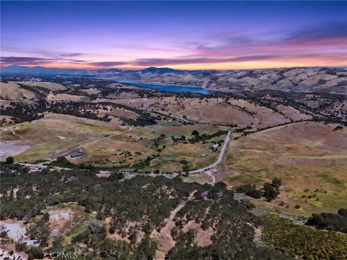 4575 Interlake Rd, Bradley, CA, 93426-9300 | Card Image