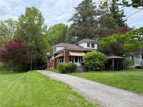 154 Hollywood Ave, Youngstown, OH, 44512-1223 | Card Image