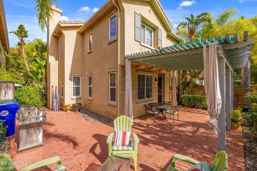 24112 Joshua Dr, Santa Clarita, CA, 91354-1537 | Card Image