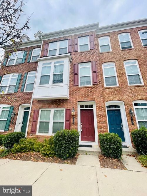9482 Canonbury Sq, FAIRFAX, VA, 22031-6084 | Card Image