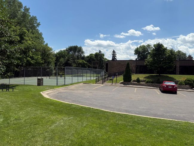 Tennis/Pickle Ball Courts | Image 25
