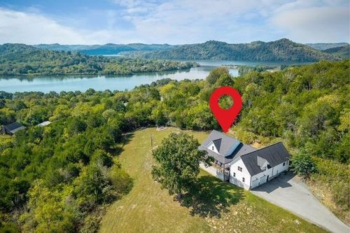 881 Eagle Mountain Rd, Granville, TN, 38564-5010 | Card Image