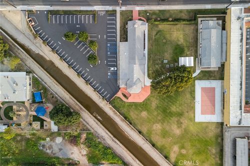 405 S Azusa Ave, Azusa, CA, 91702-4935 | Card Image