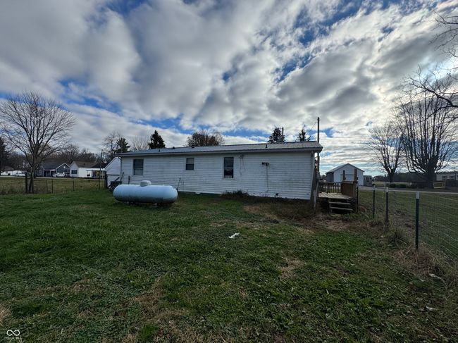 8300 E County Rd 210 S, House other with 3 bedrooms, 2 bathrooms and null parking in New Point IN | Image 11