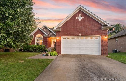 10616 Elk Run Trl, Sellersburg, IN, 47172-8633 | Card Image