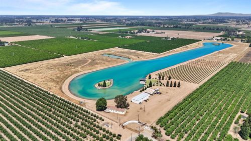 505 N Indianola Ave, Sanger, CA, 93657-9444 | Card Image