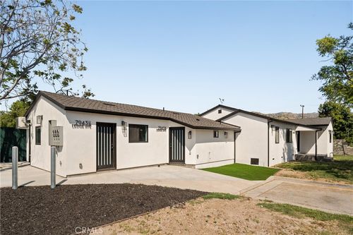 7943 Ledge Ave, Sun Valley, CA, 91352-4141 | Card Image