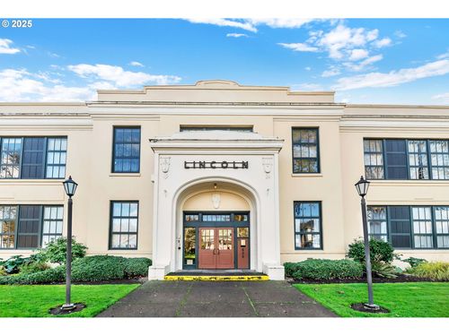 211-650 W 12th Ave, Eugene, OR, 97402-4000 | Card Image