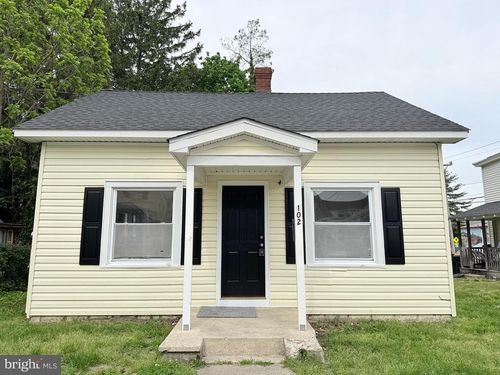 102 Montgomery St, MILFORD, DE, 19963 | Card Image