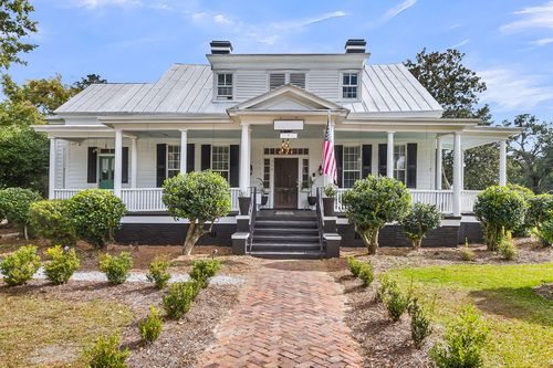 115 S Magnolia St, Summerville, SC, 29483-6320 | Card Image