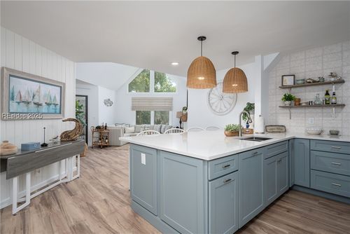 170-200 Colonnade Clb, Hilton Head Island, SC, 29928-4957 | Card Image