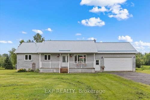 2786 Russland Rd, Vars, ON, K0A3H0 | Card Image
