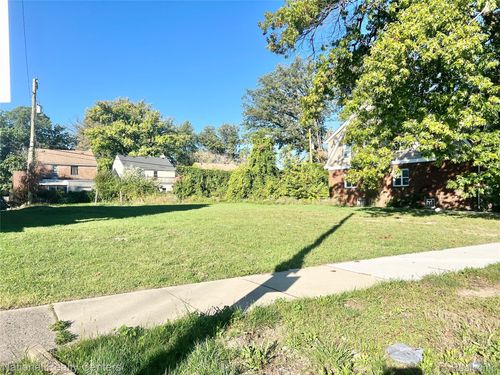 5067 Buckingham Ave, Detroit, MI, 48224-3250 | Card Image